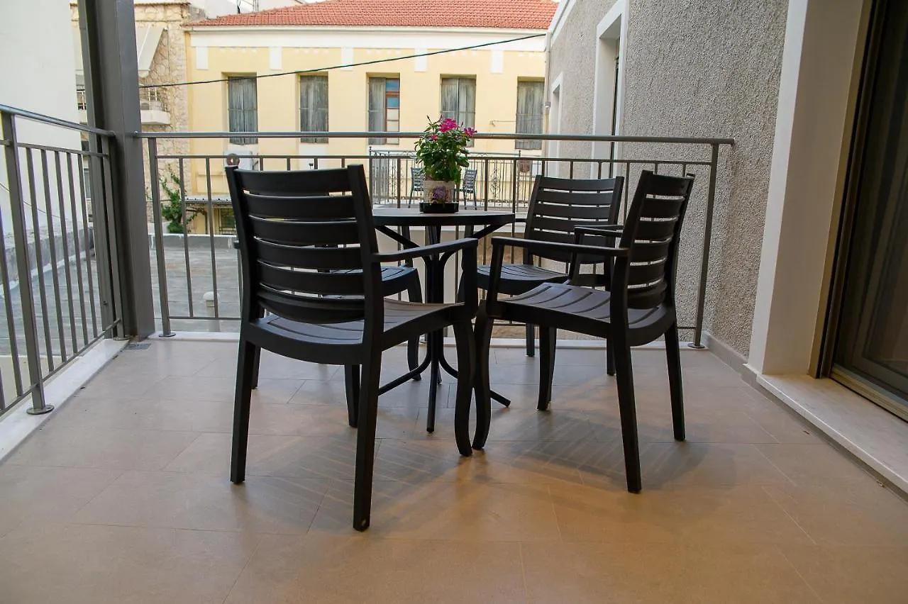 Uni Island - City Center Suites Candia 0*,