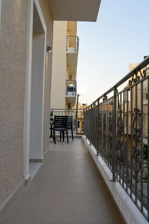 Uni Island - City Center Suites Candia