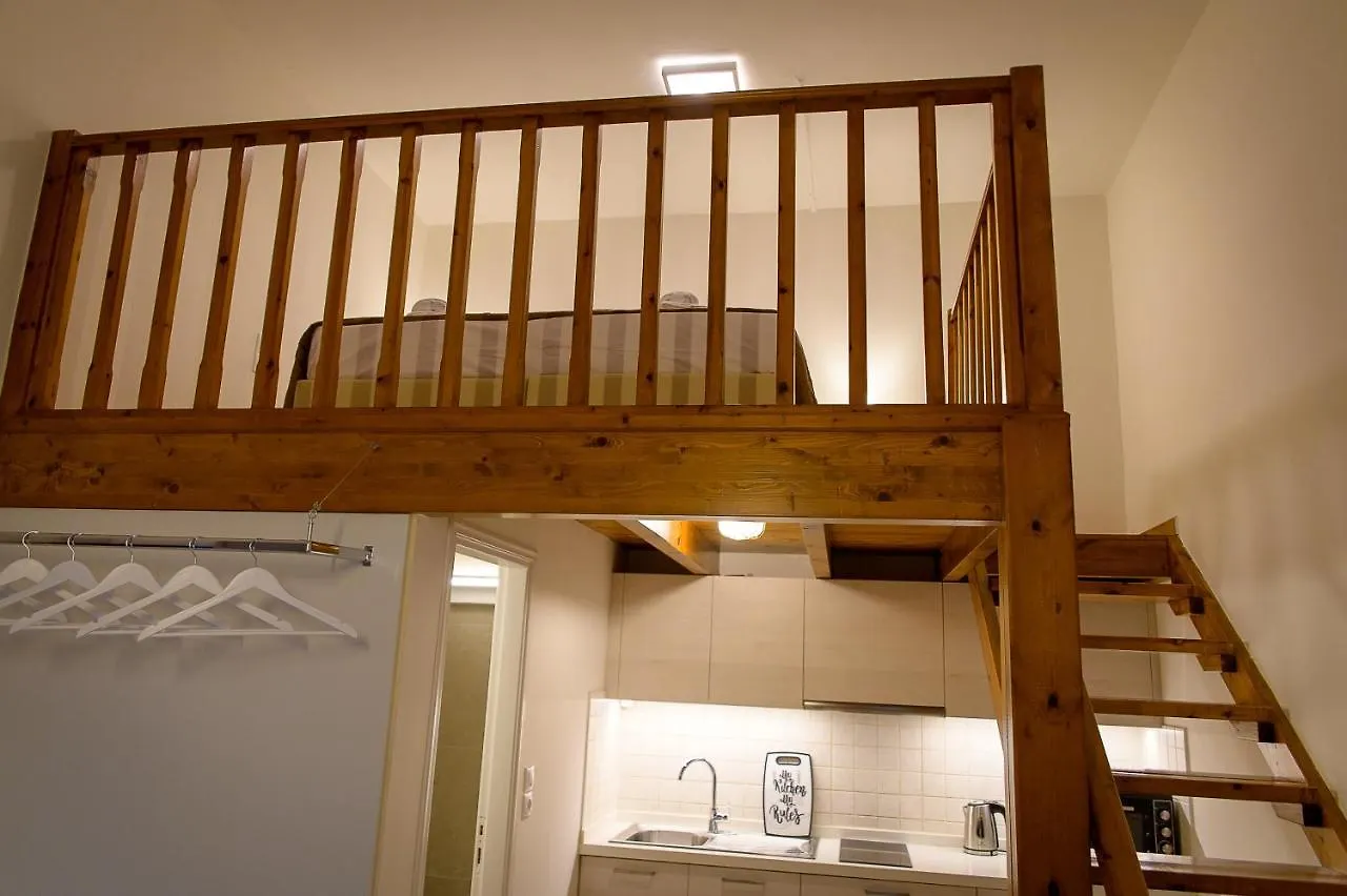Uni Island - City Center Suites Candia