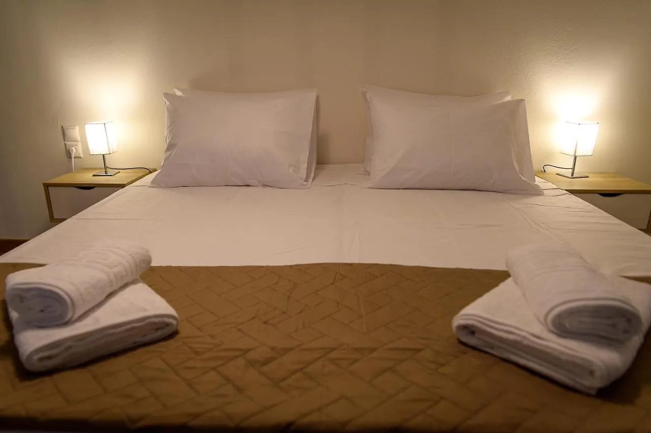 Uni Island - City Center Suites Candia 0*,