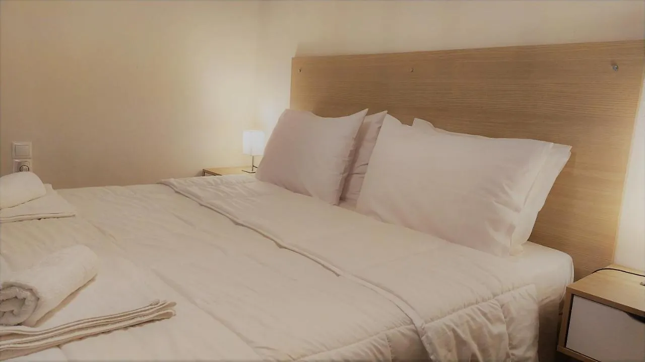 Uni Island - City Center Suites Candia 0*,